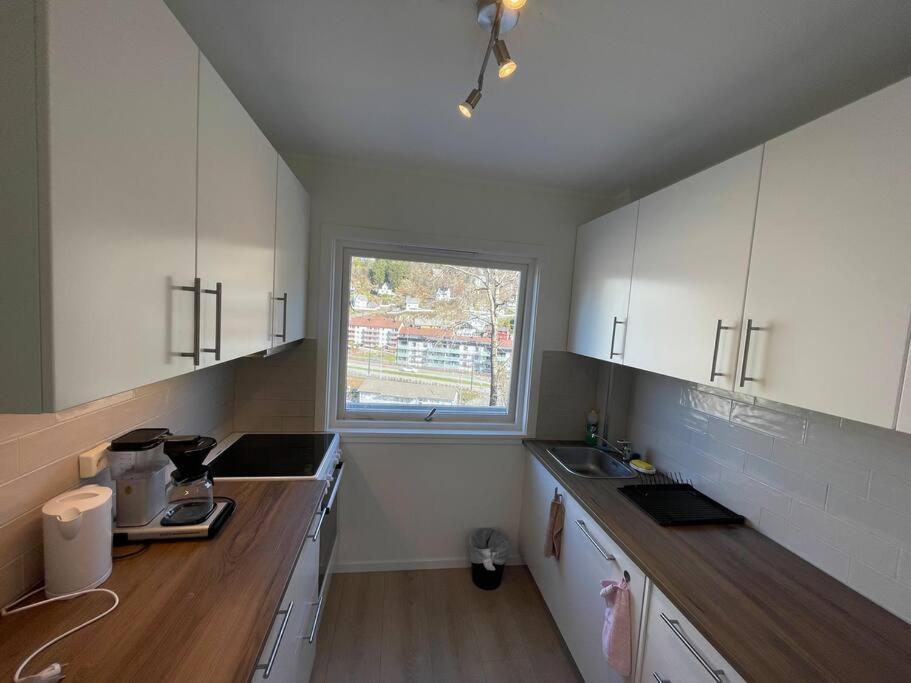 Lovely 2 Bedroom Apartmen With Free Parking Bergen Eksteriør bilde